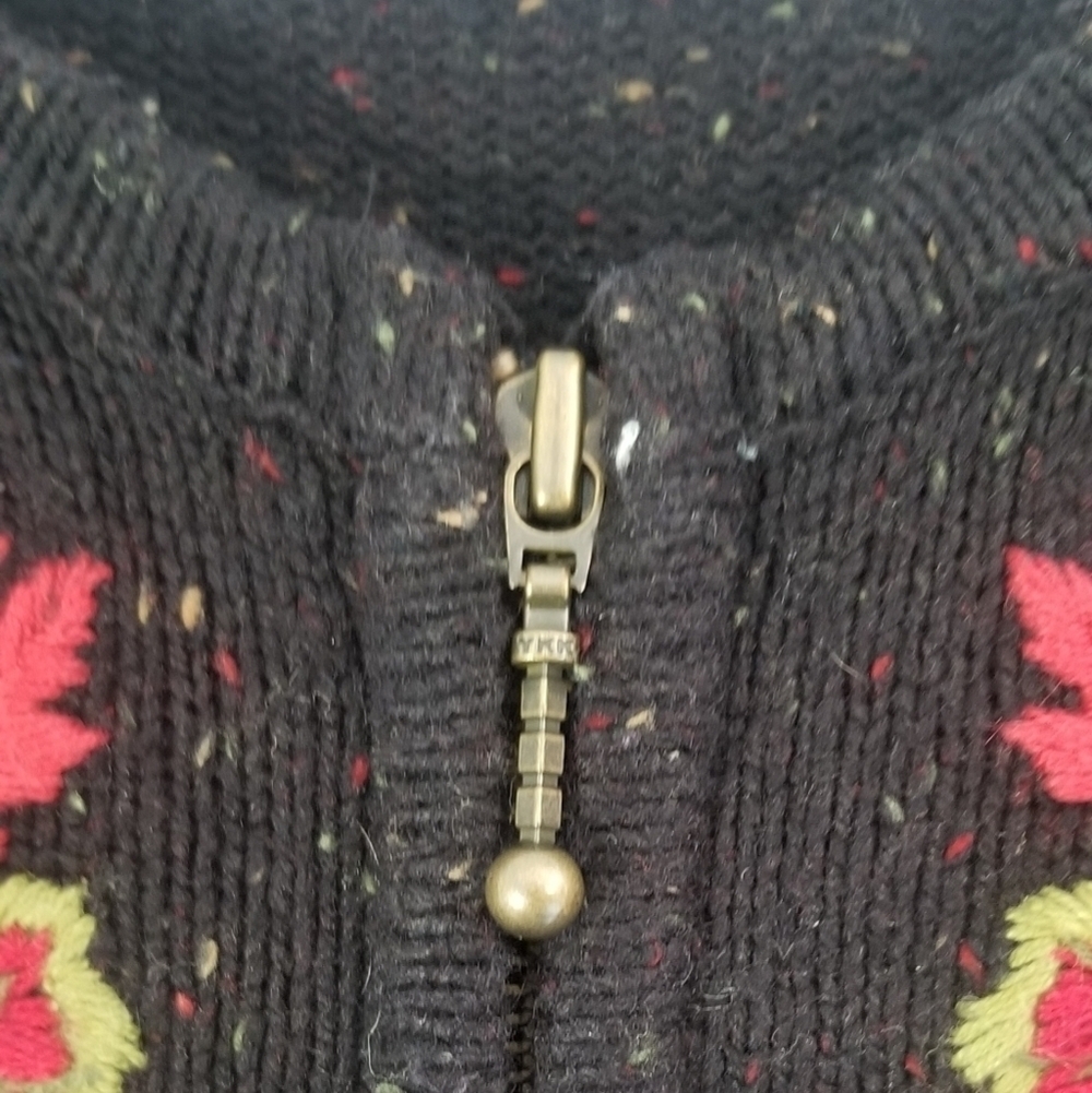 Croft & Barrow Full Zip Heavy Weight Cardigan Sweater. Vine Embroidery. Size L. - Picture 3 of 8